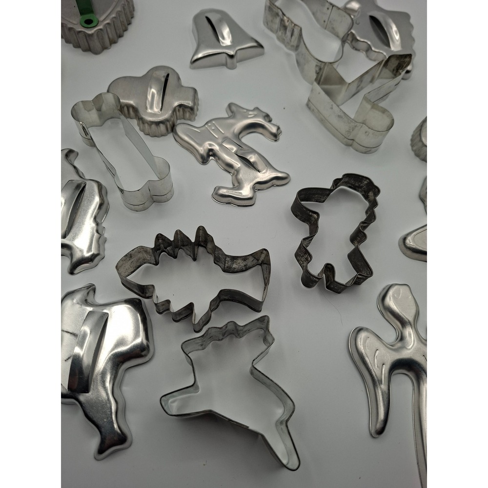 Vintage Metal Cookie Cutter 19 Pc assorted dog bone Angel Reindeer Animals heart